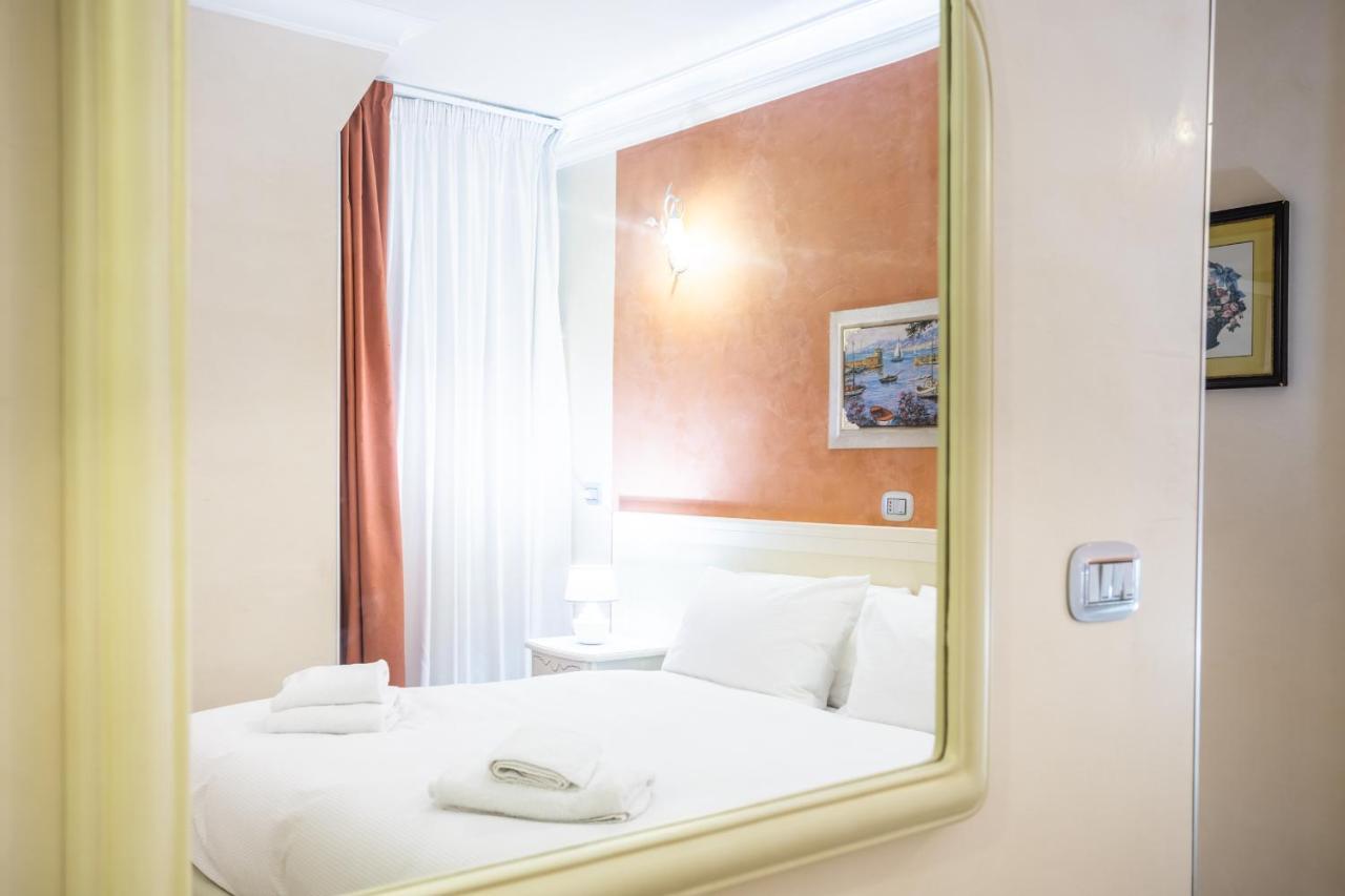 Luxury Inn Opera 로마 외부 사진
